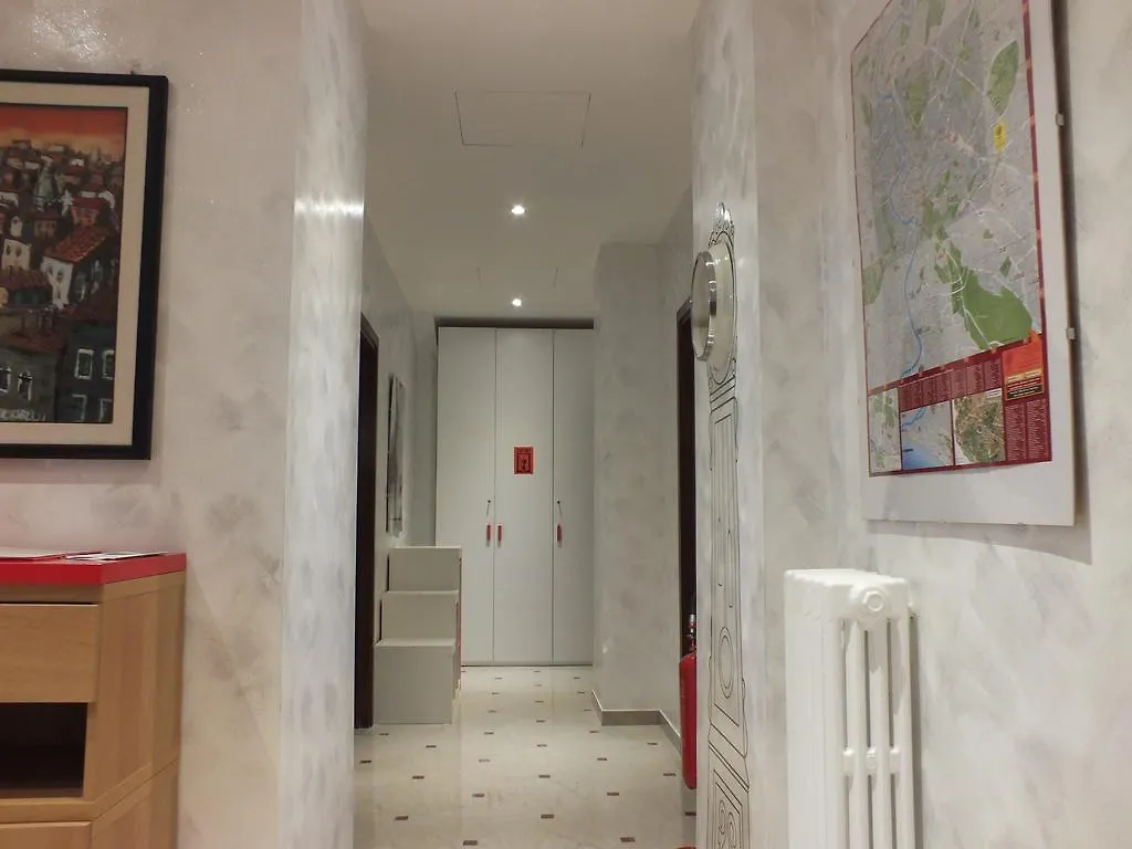 Four Seasons Holiday House Apartment Rome 0*,  Italy