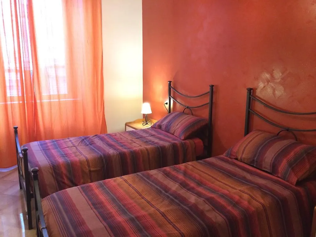Four Seasons Holiday House Apartment Rome